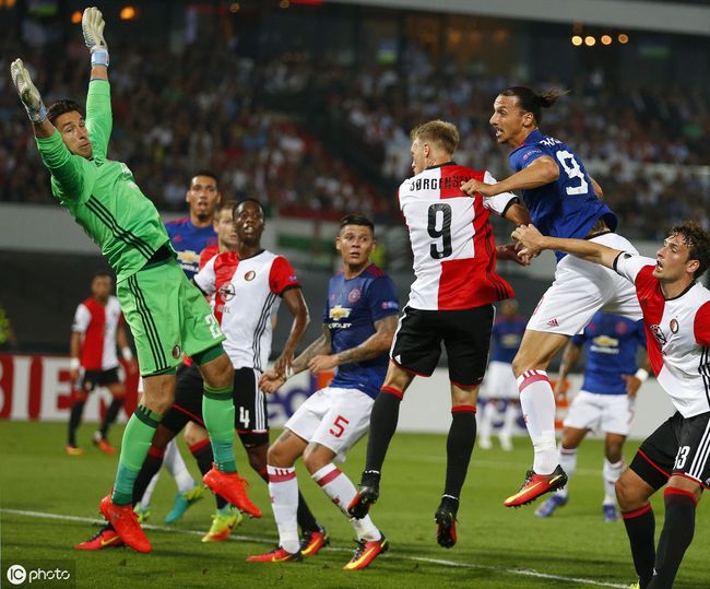 粉碎三连冠 粉碎三连冠