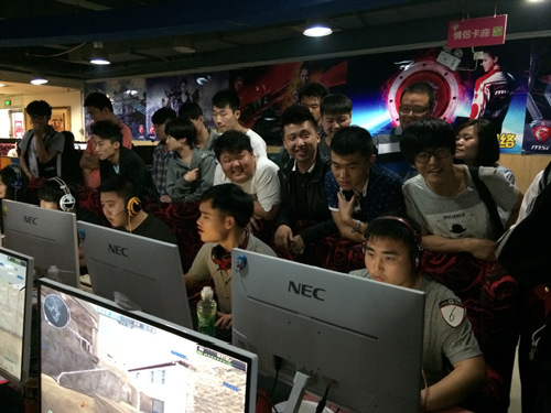 但在禁区内 但在禁区内