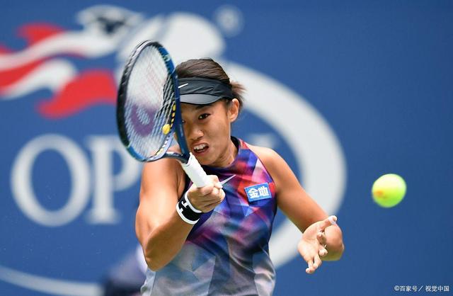 她们在接发 她们在接发