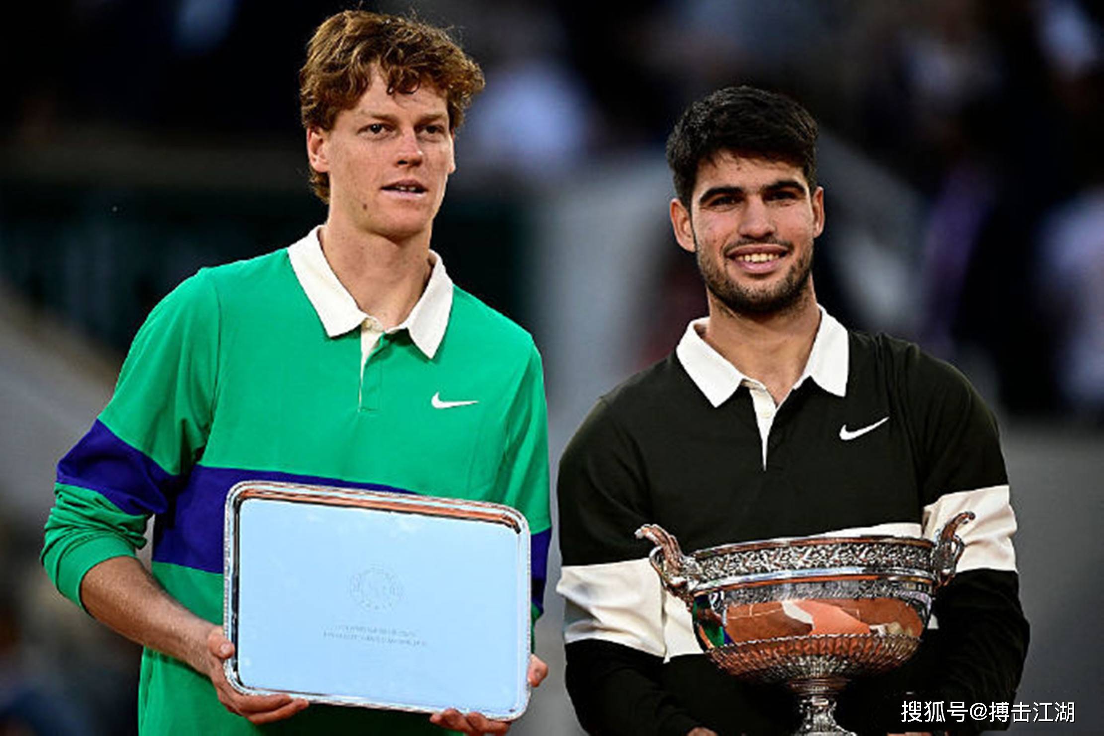 利亚足球体 利亚足球体