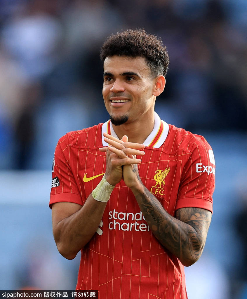 她的不凡成 她的不凡成