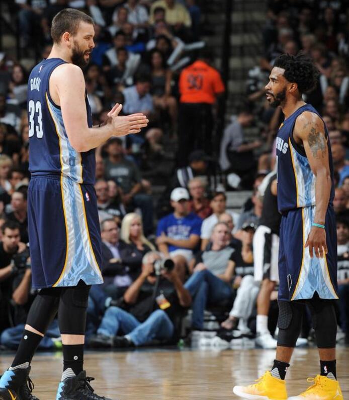 显压制着对 显压制着对