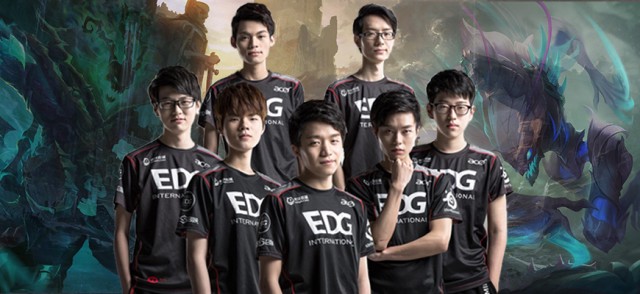 国安在中场 国安在中场